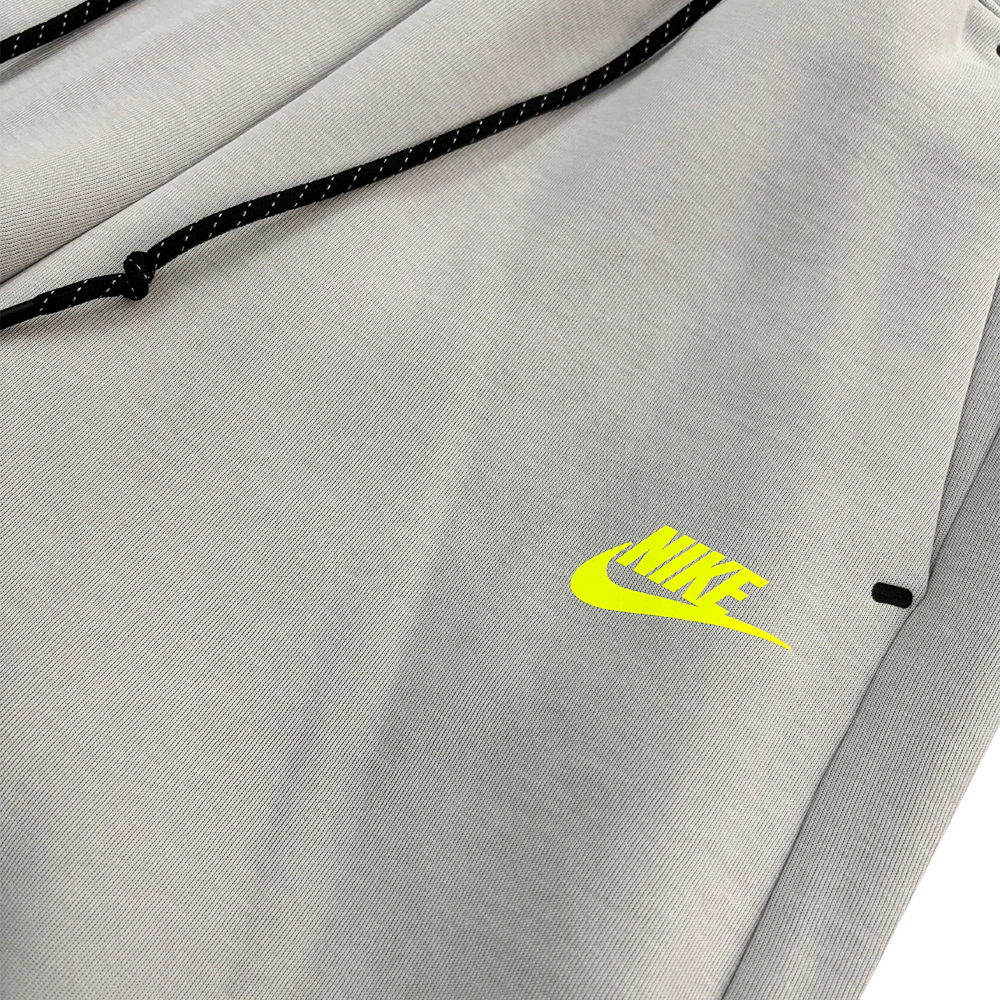 Nike Tech Fleece Shorts - Image 2